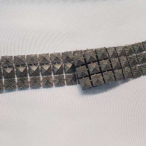 Galon ruban métallique pyramides 25 mm - finition argent vieilli