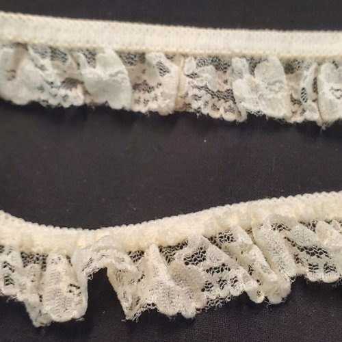 Ruban dentelle froncé plissé crème 25 mm