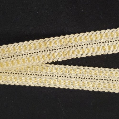 Ruban fantaisie tressé jaune paille irisé 15 mm