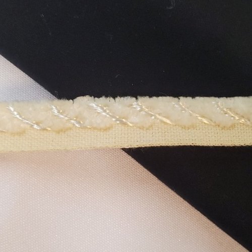 Ruban passepoil velours crème 15 mm