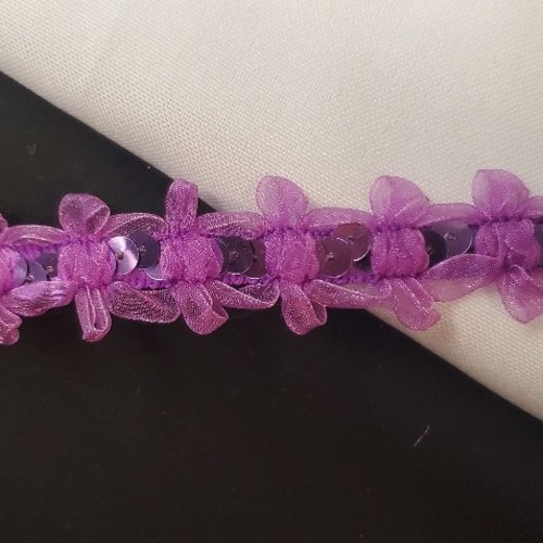 Galon organza violet à sequins scintillants  25 mm