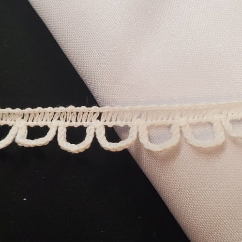 Ruban fantaisie crocheté pour lacet  blanc 15 mm