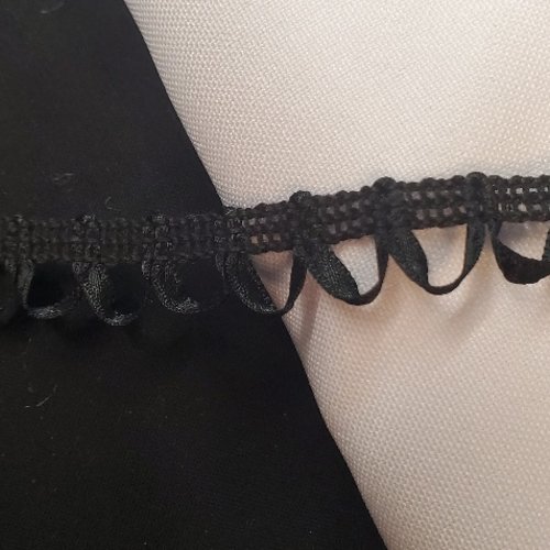 Ruban fantaisie crocheté pour lacet  noir 15 mm