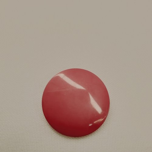 Bouton rond classique en acrylique rose fushia  26 mm