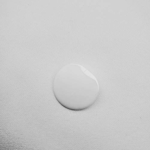 Bouton rond classique en acrylique blanc  26 mm