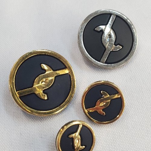 Bouton acrylique design entrelacé noir & doré – 15 / 18 / 28 mm