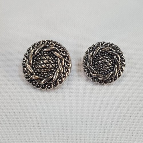 Bouton acrylique argenté 18 / 21 mm