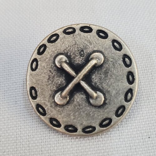 Bouton métal argent vieilli motif pointillé  25 mm