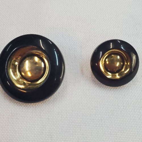 Bouton bijou acrylique noir & centre doré – 18 ou 25 mm