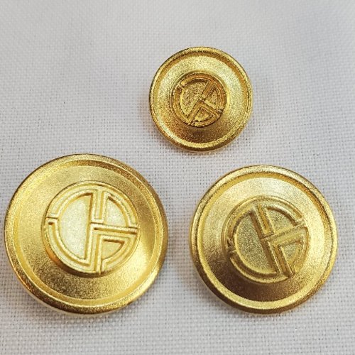 Bouton métal doré satiné à sigle géométrique – 18, 23 ou 25 mm