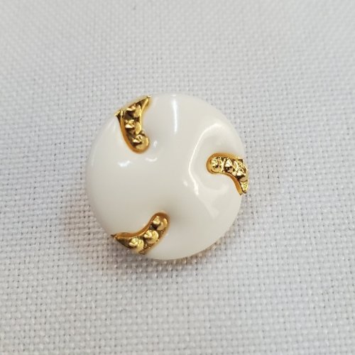 Lot de 6 bouton bijou acrylique blanc & éclats dorés – 15 mm