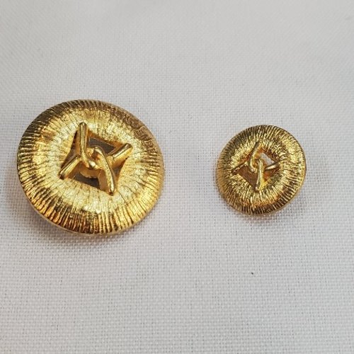 Bouton métal doré à queue 18 mm / 28 mm