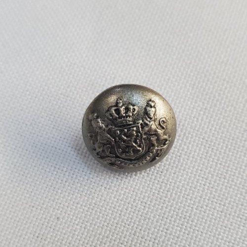 Bouton métal léger méduse & clé grecque - argent vieilli - 14 mm