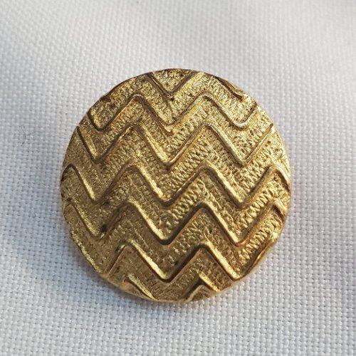 Bouton métal léger motif chevron zig-zag - doré antique - 25 mm