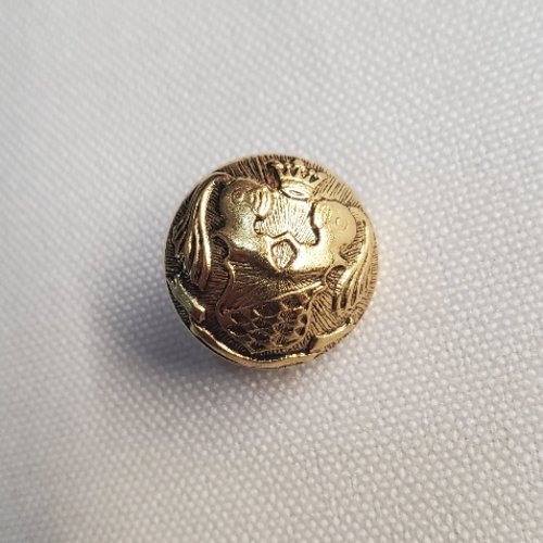 Bouton "armoiries royales" - métal doré léger - 15 mm