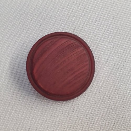 Bouton acrylique effet bois strié - bordeaux - 23 et 28 mm