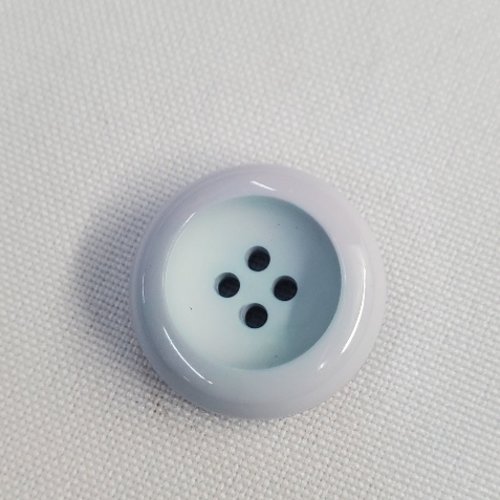 Bouton acrylique "veste" - bleu ciel - 22 mm