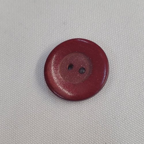 Bouton acrylique "cuvette" - bordeaux satiné - 23 mm
