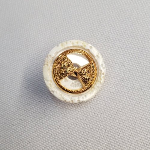 Bouton "impérial" - blanc & or effet pierre - 18 mm