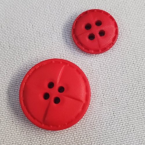 Bouton acrylique "couture" - rouge mat - 15 mm & 22 mm