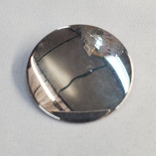 Bouton métal argenté - motif géométrique - 38 mm