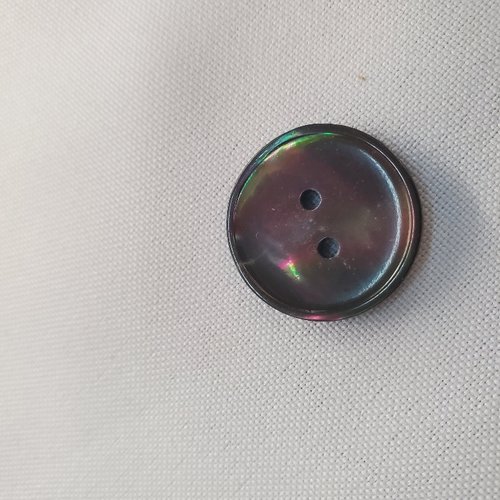 Bouton nacre – 23 mm – terre brûlée & reflets cuivrés