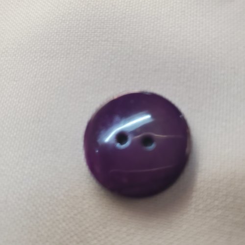 Bouton nacre – 20 mm – violet évêque miroitant