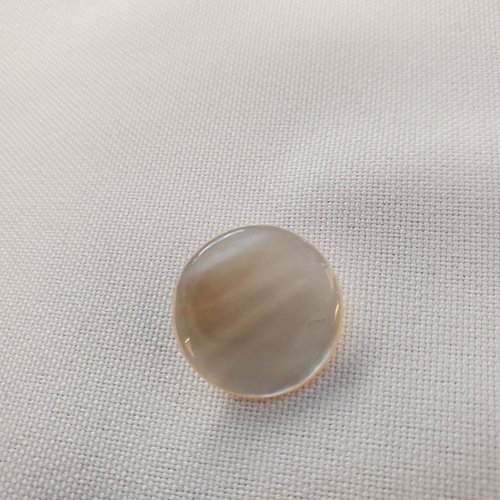 Bouton à queue nacre – 17 mm – bulle de nacre lisse