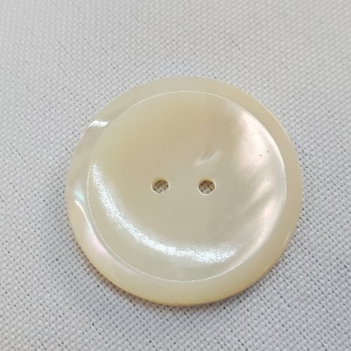 Grand bouton nacre – 27 mm – reflet de soie