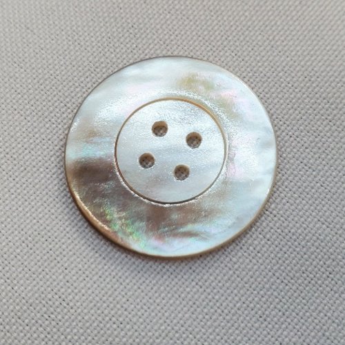 Grand bouton nacre – 27 mm – reflets prisme