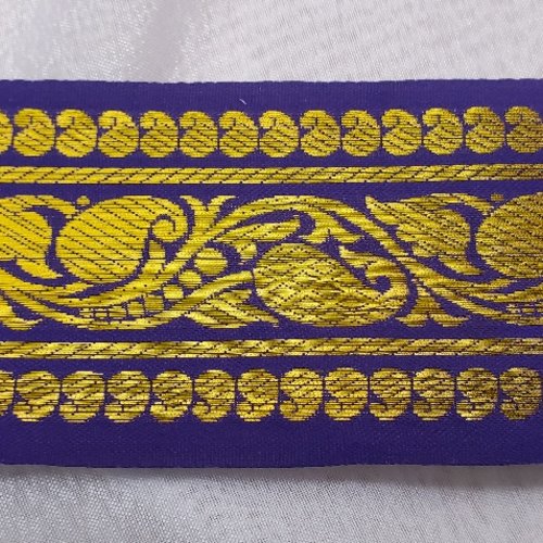 Lot 12 m galon indien brodé or – 60 mm – violet
