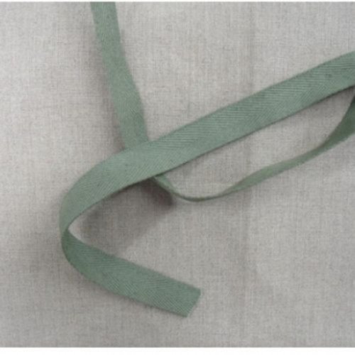 Lot de 10m – ruban sergé vert clair 20 mm – finition délicate