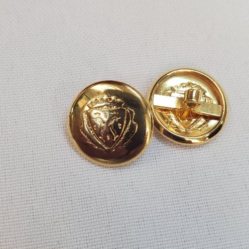 Bouton à queue doré – motif écusson – 18 mm