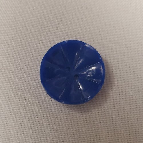 Bouton acrylique incurvé – motif rayonnant bleu – 22 mm – 2 trous