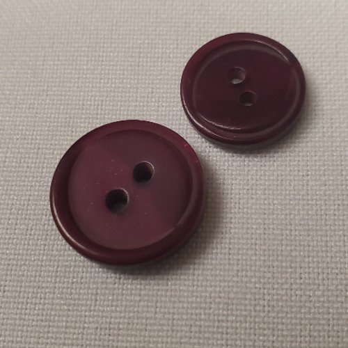 Lot de 6 boutons acrylique – bordeaux profond – 2 trous – 15 mm ou 18 mm