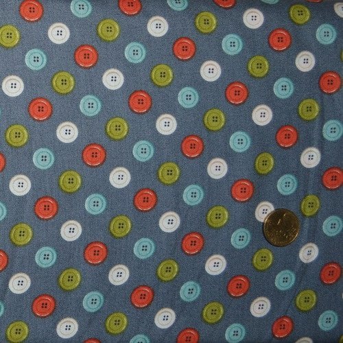 Coupon tissu patchwork 25cm x 55cm les boutons sur fond gris  de makower