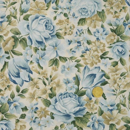 Coupon tissu patchwork  25cm x 55cm les roses bleues