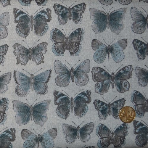 Coupon tissu loisirs créatifs 25cm x 110cm les papillons de makower