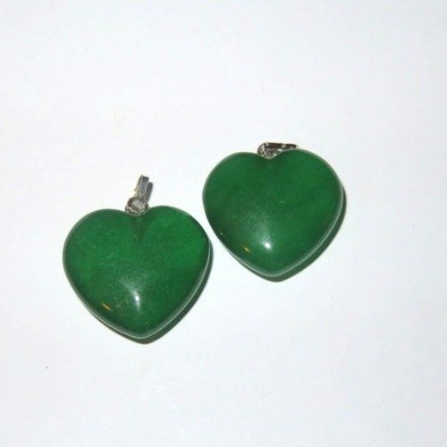 2 pendentifs cœur pierre jade polie