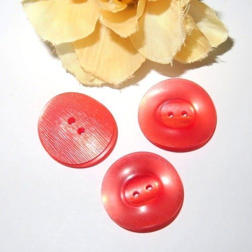3 boutons rouge fantaisie 22 mm