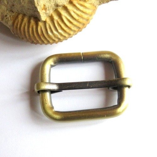 Boucle rectangulaire métal bronze ceinture ou ruban 30 x 35 mm