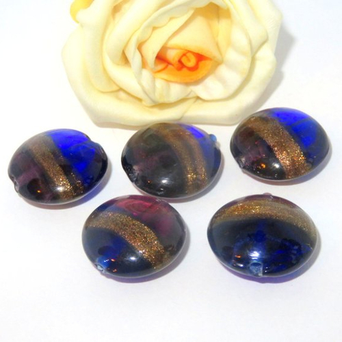 2 perles façon murano bleu aubergine feuille dorée 20 x 10 mm 