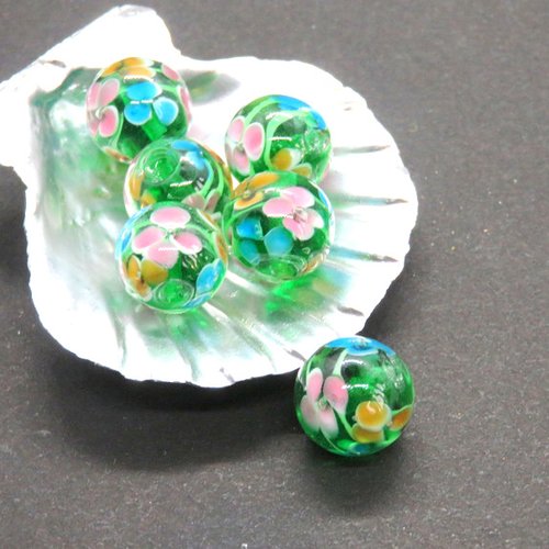 4 perles de verre fleurs verte et rose 12 mm