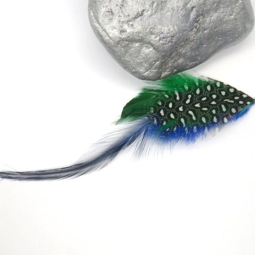  plume pendentif naturelle bleu, verte et noire à pois avec accroche métal argent