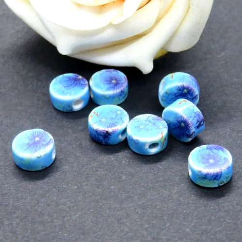 4 perles porcelaine fleurs bleues 9 mm