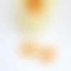 Breloque/sequin demi-rond émaillé orange 18 x 18 mm