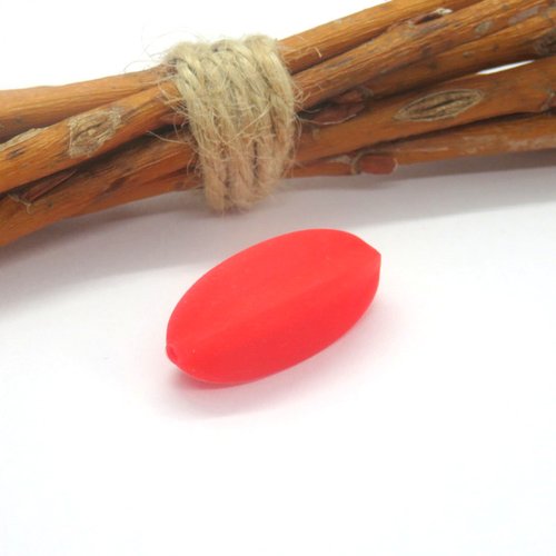 Perle silicone ovale striée rouge