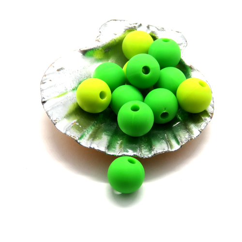 12 perles en silicone dans les tons de vert 9 mm
