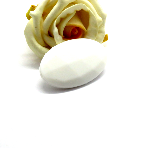Perle silicone ovale plate blanche