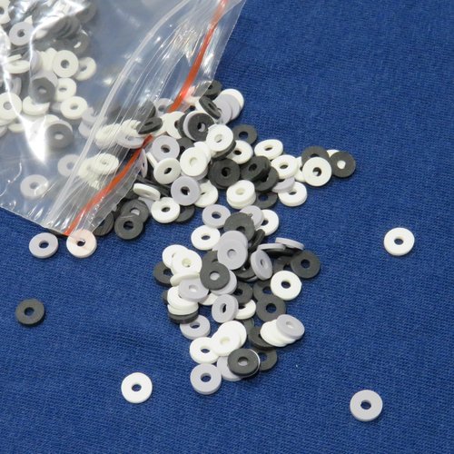 500 perles heishi polymère blanche grise noire 6 mm